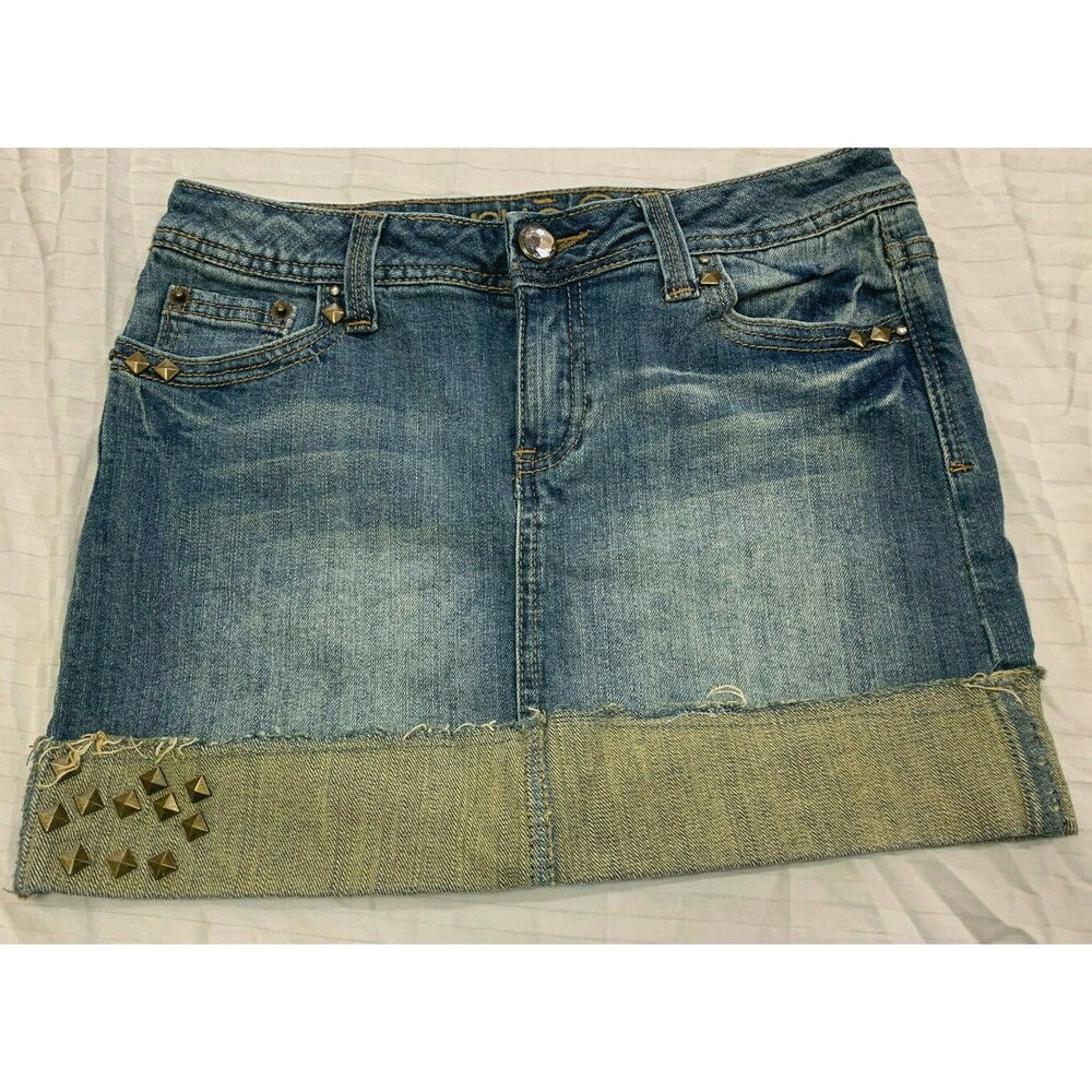 RUE 21 WOMENS JEANS SKIRT SIZE 3/4